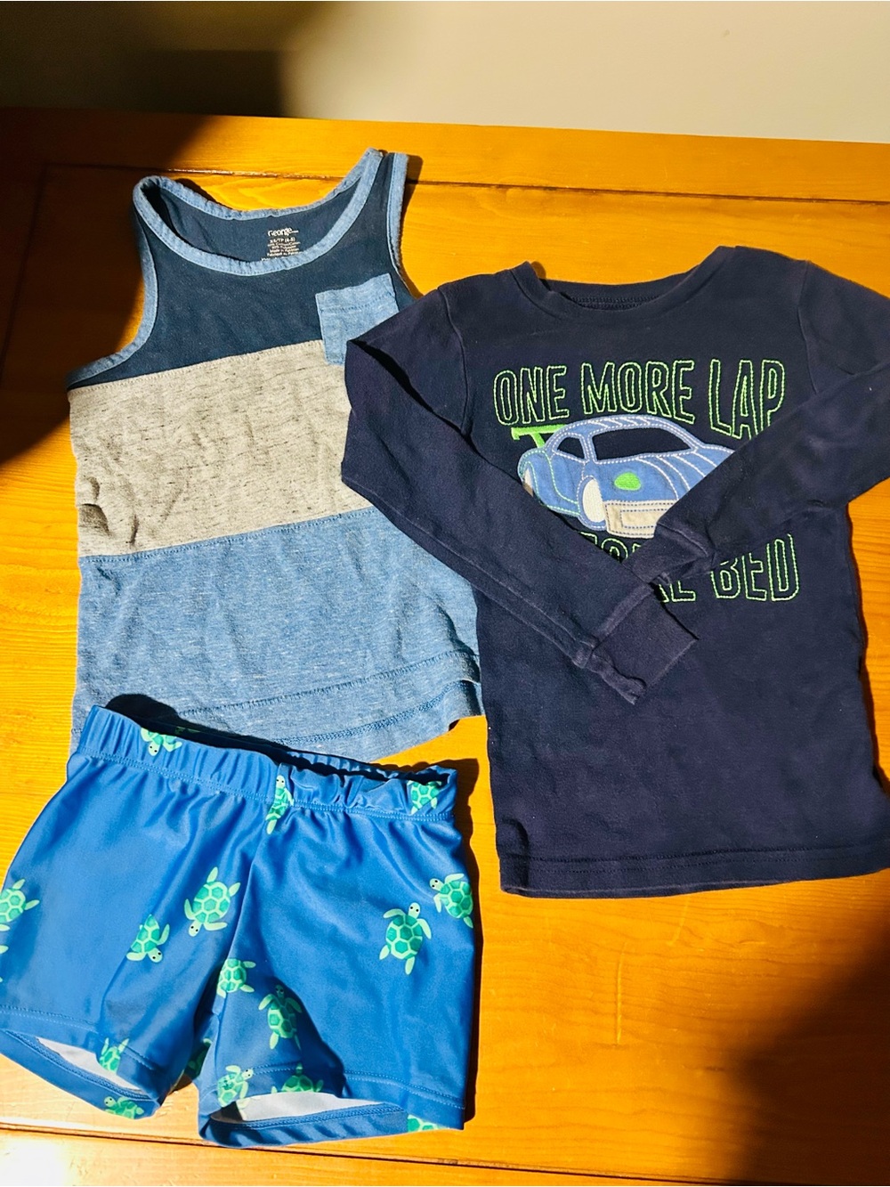Boys size 4T clothing